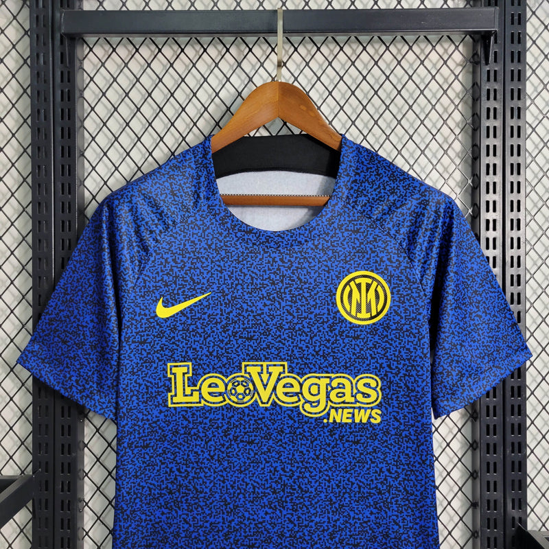 Camisa Inter de Milão Treino 23/24 - Nike Torcedor Masculina - Lançamento